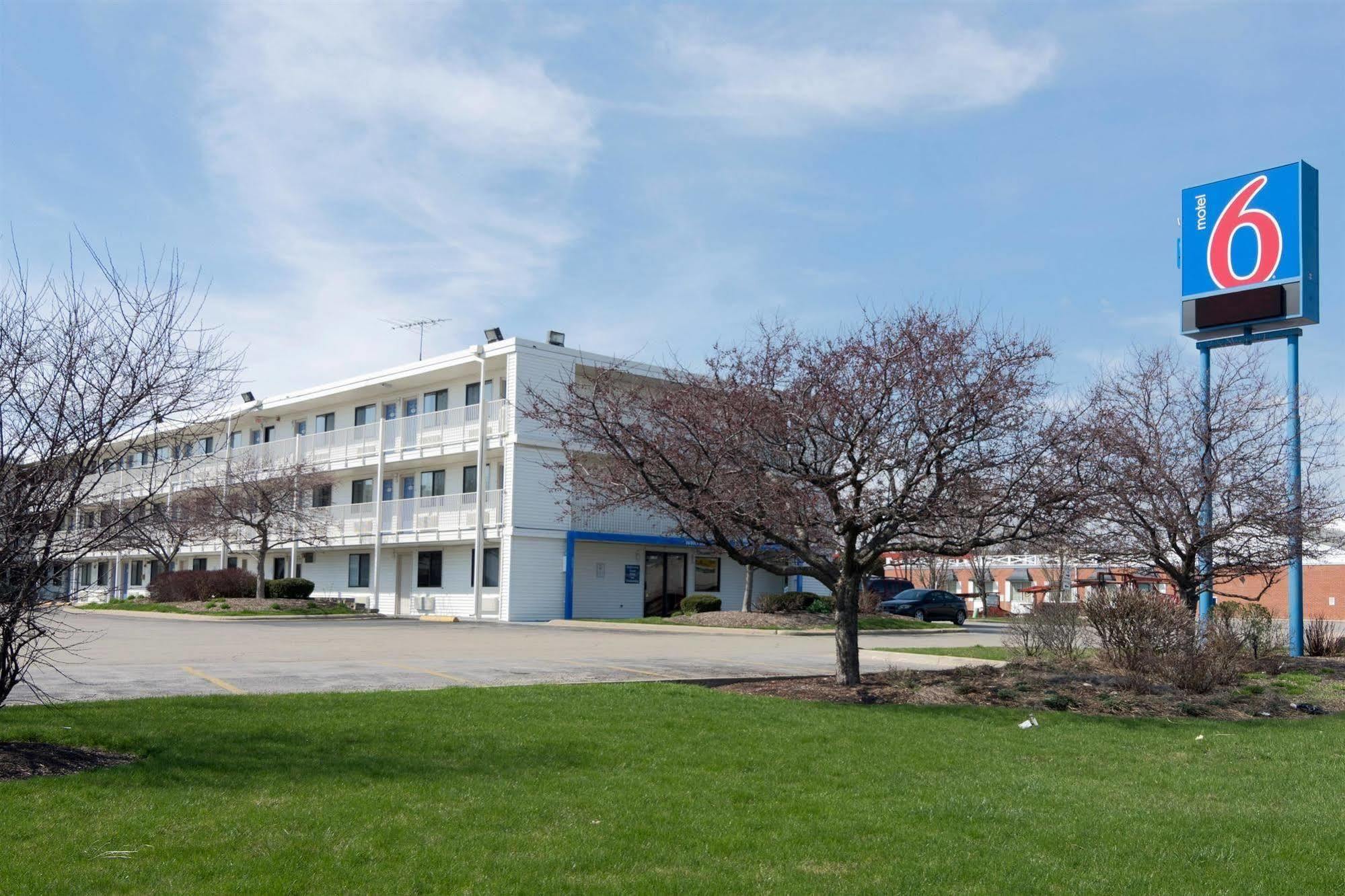 Motel 6 Chicago Southwest - Aurora Exterior foto
